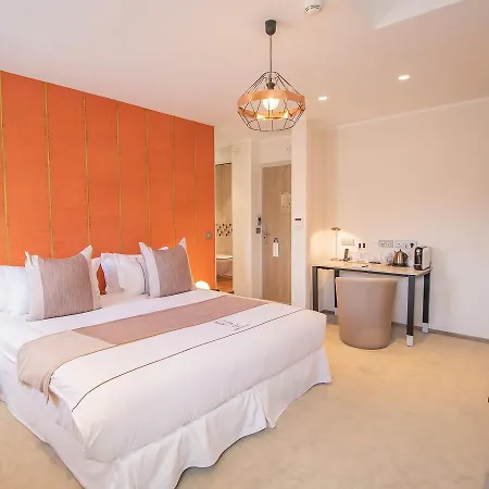 Des Quinconces Centre 5*