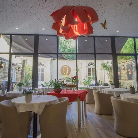 Des Quinconces Centre Hotel