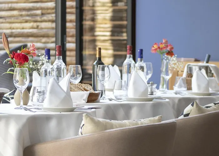 Des Quinconces Centre Otel 5*