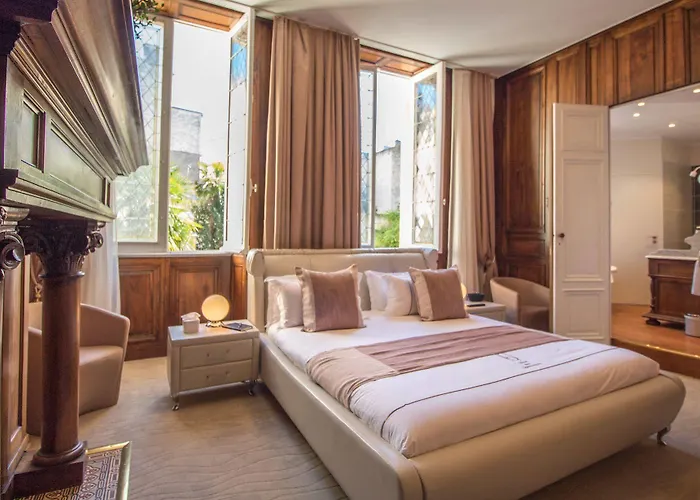 Des Quinconces Centre