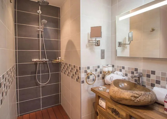 Des Quinconces Centre Hotell