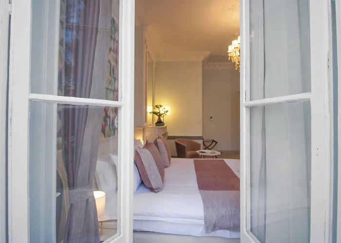 Des Quinconces Centre Otel 5*