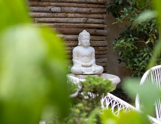 فندق Des Quinconces Centre