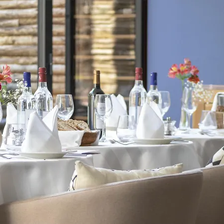 Des Quinconces Centre מלון 5*