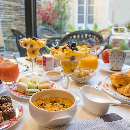 Des Quinconces Centre מלון