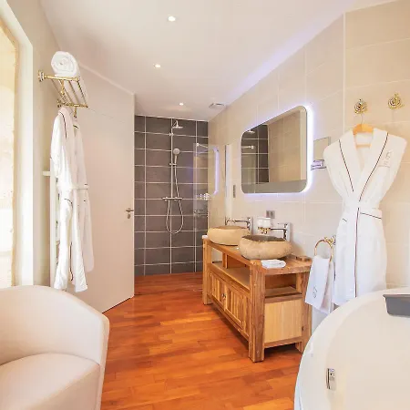 Des Quinconces Centre בורדו