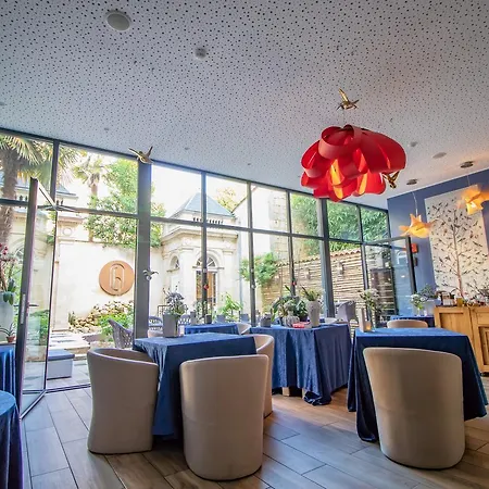 Des Quinconces Centre 5*