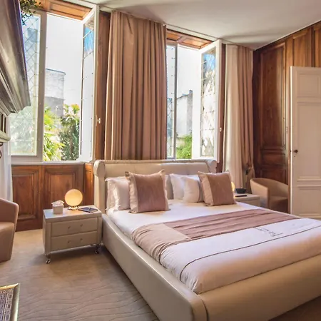 Des Quinconces Centre