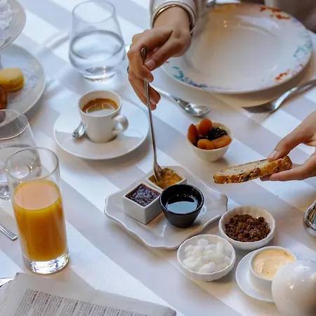 מלון Des Quinconces Centre