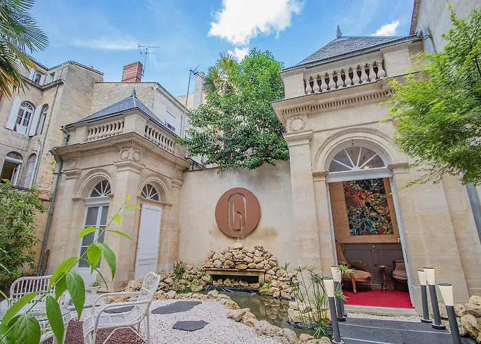 Des Quinconces Centre