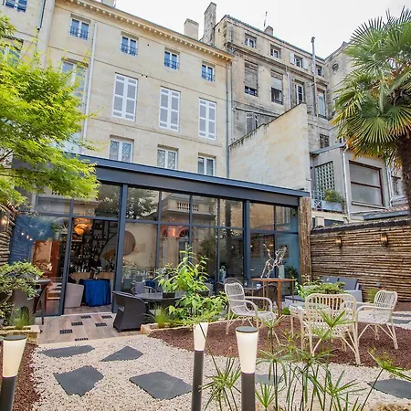 Des Quinconces Centre Hotel 5*