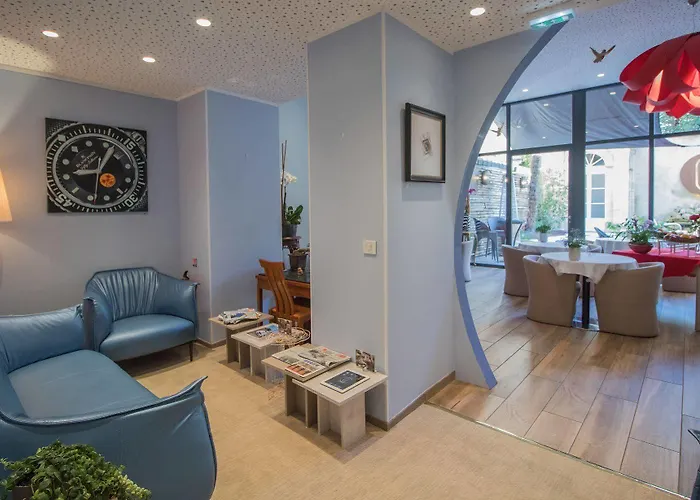 Des Quinconces Centre